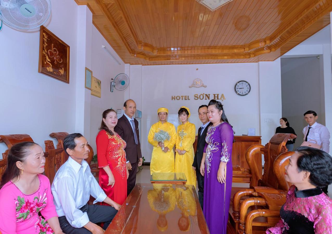Khach San Son Ha Hotel Tỉnh Kontum Екстериор снимка