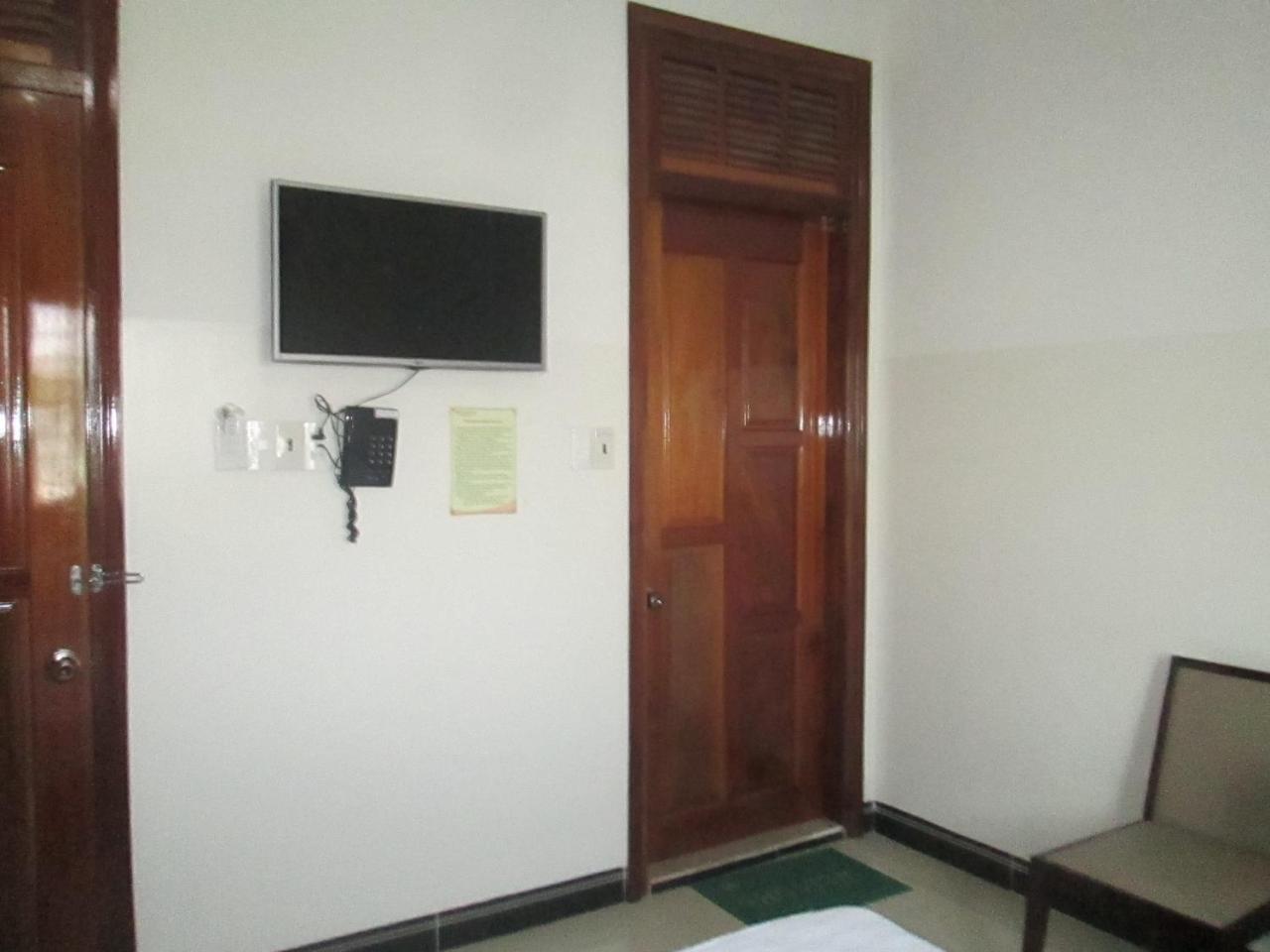 Khach San Son Ha Hotel Tỉnh Kontum Екстериор снимка