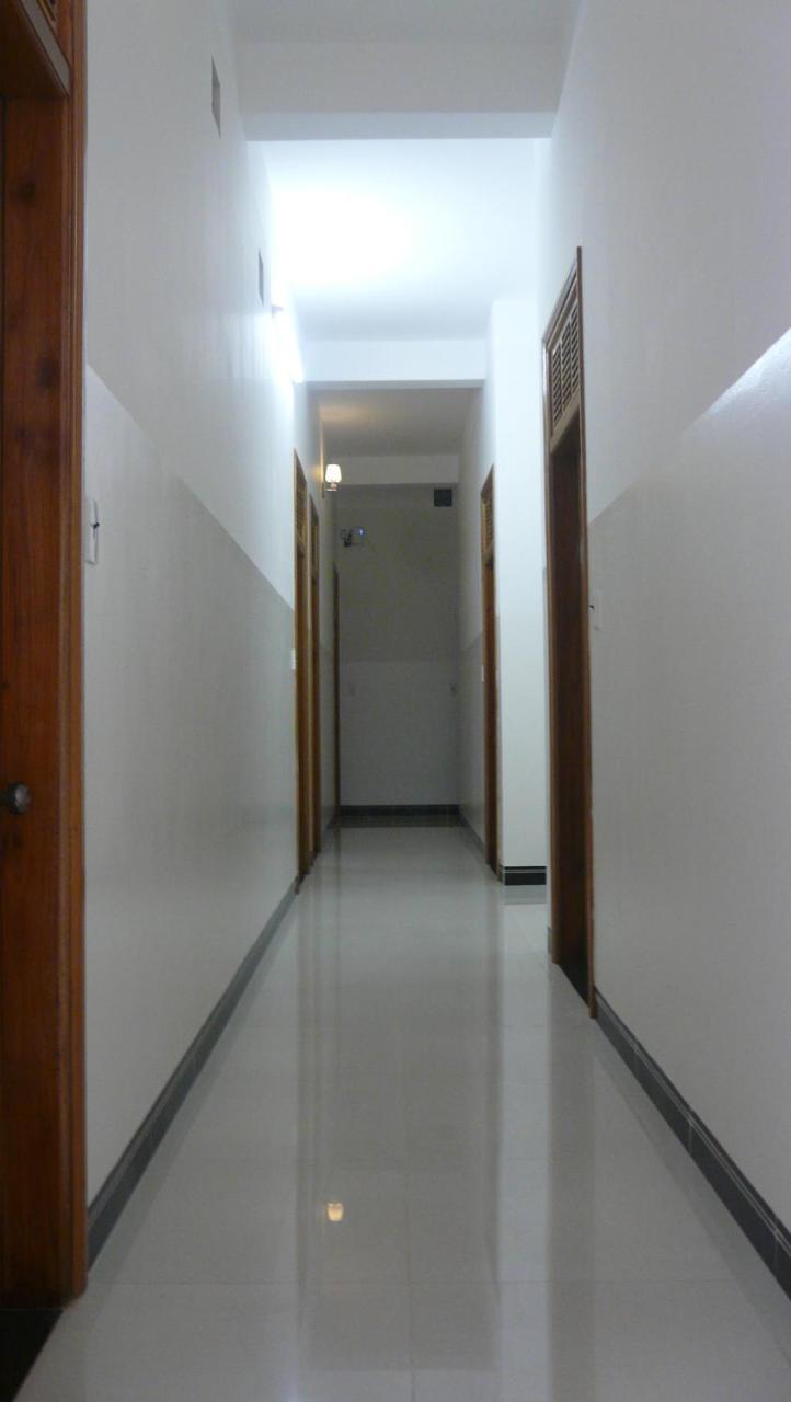 Khach San Son Ha Hotel Tỉnh Kontum Екстериор снимка